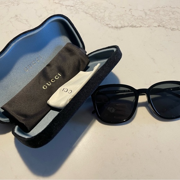 GUCCI Women’s Sunglasses GG1158SK Wellington Black worn once - Picture 5 of 9